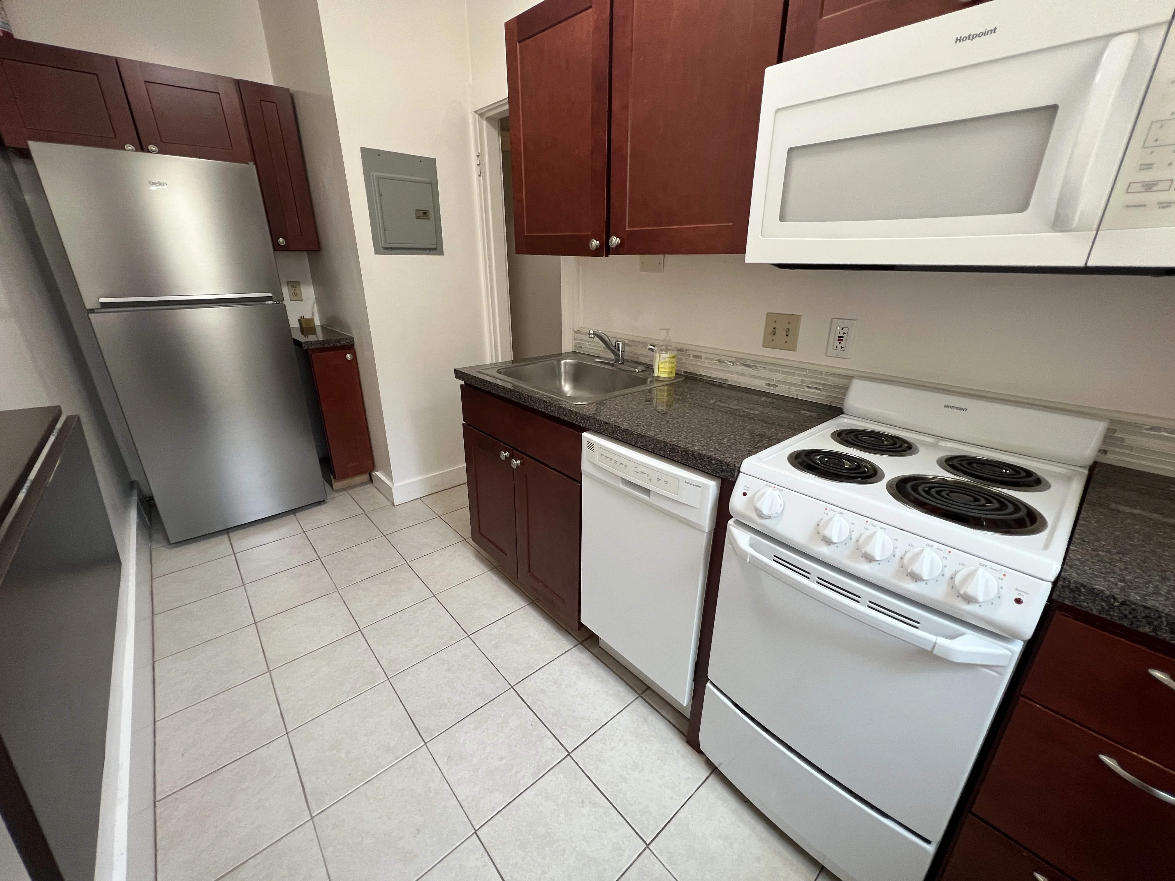 1677 Commonwealth Ave, Brighton