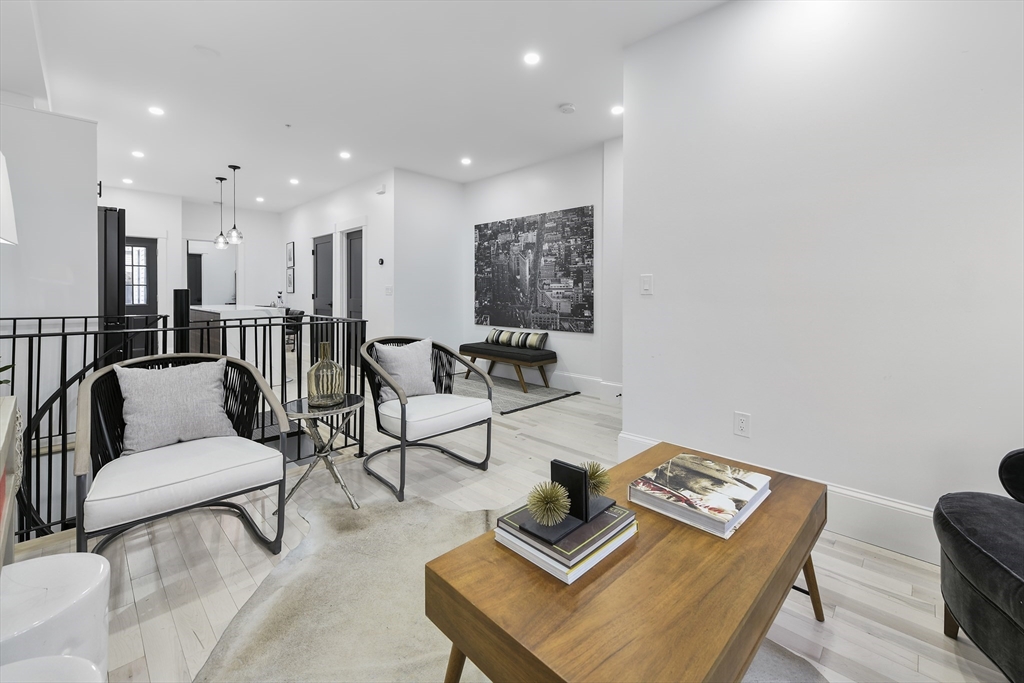 28 Telegraph St, South Boston