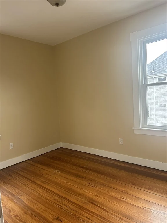 188 Thompson, South End