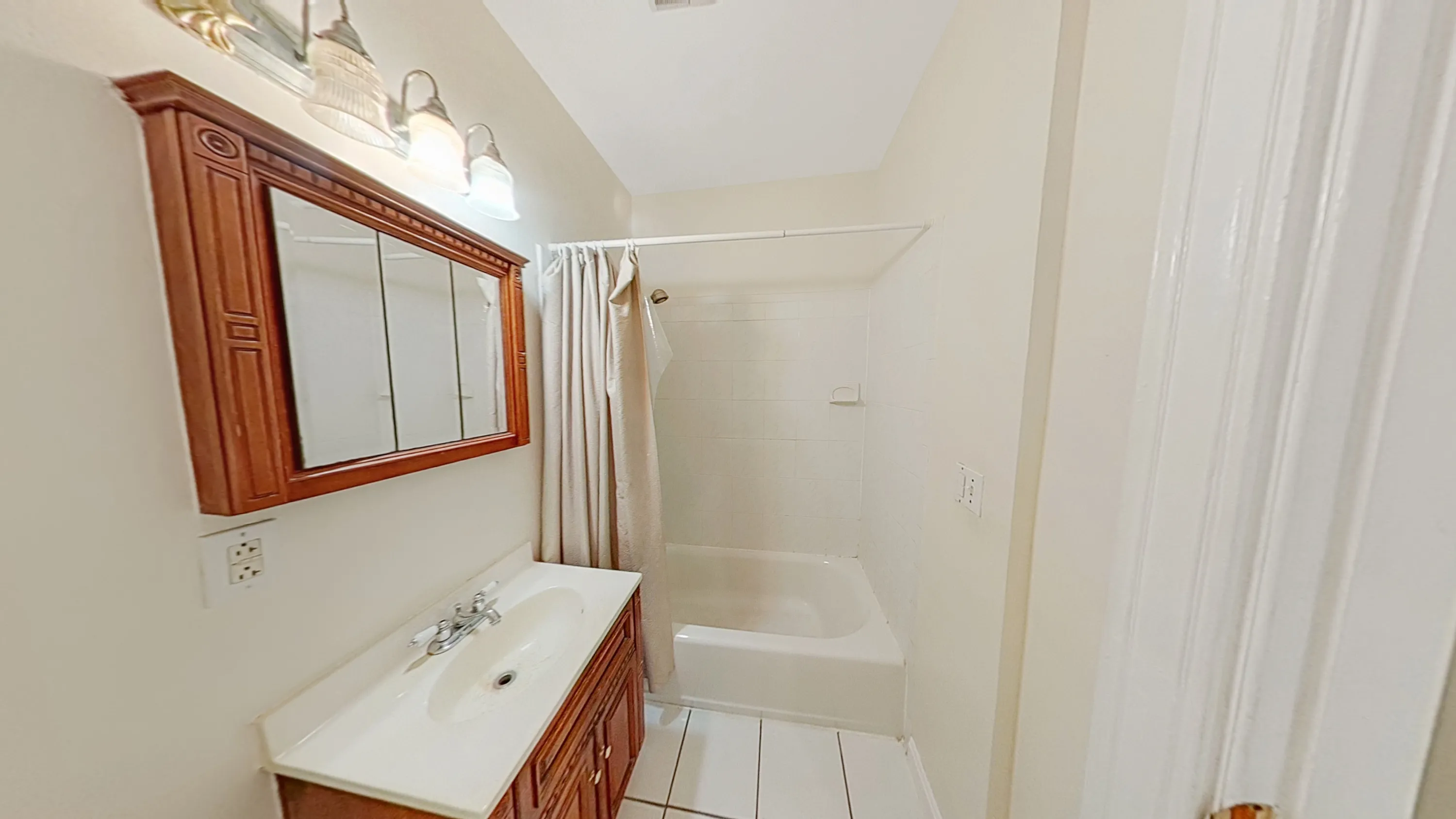 1538 Tremont St, Mission Hill