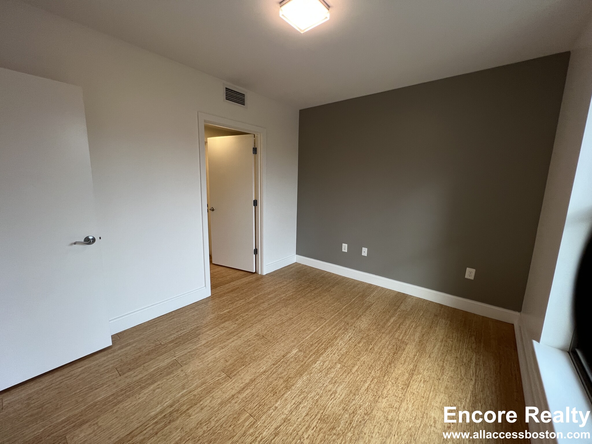 40 Malvern St, Allston