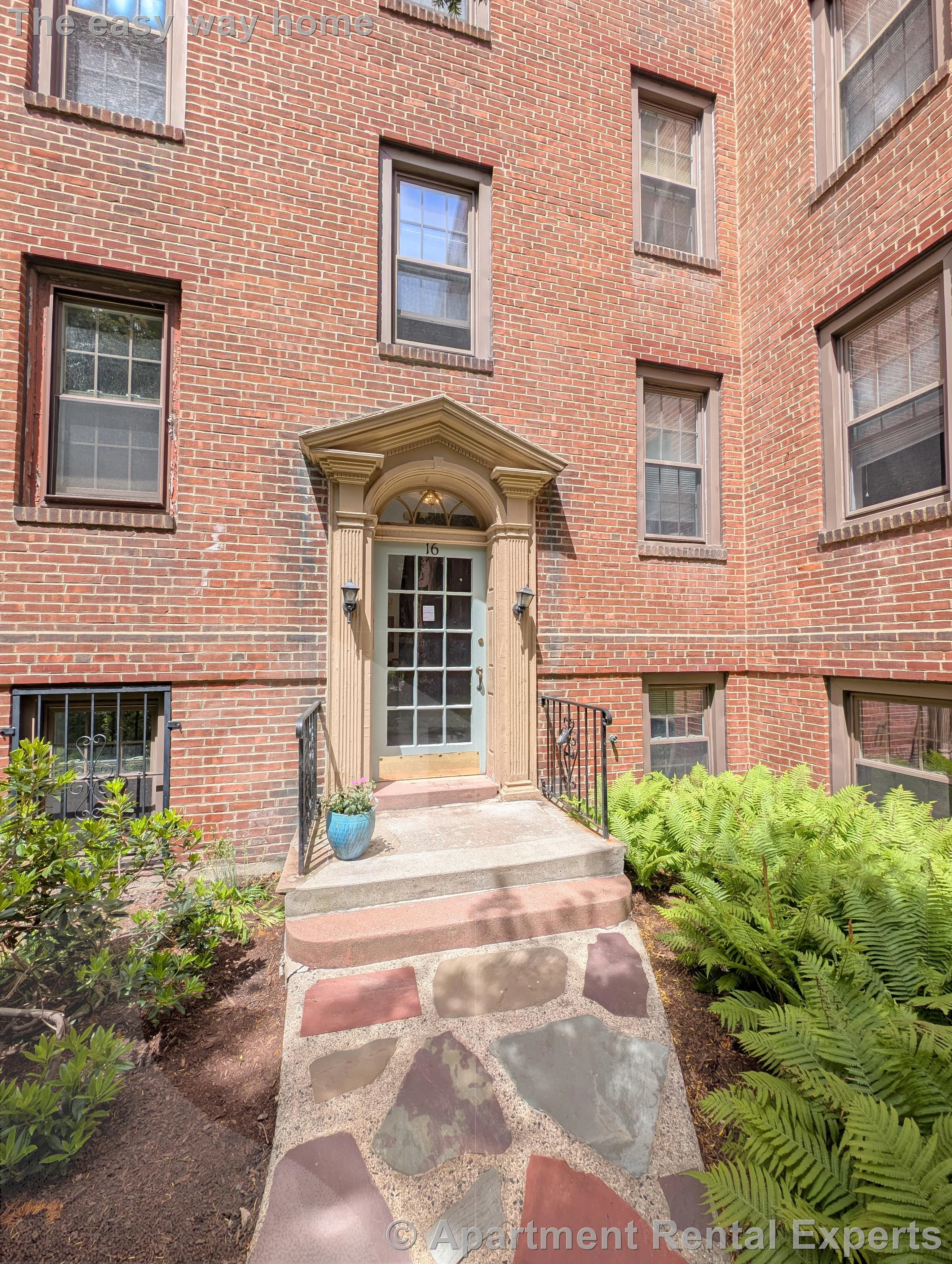 16 Ware St, Harvard Square