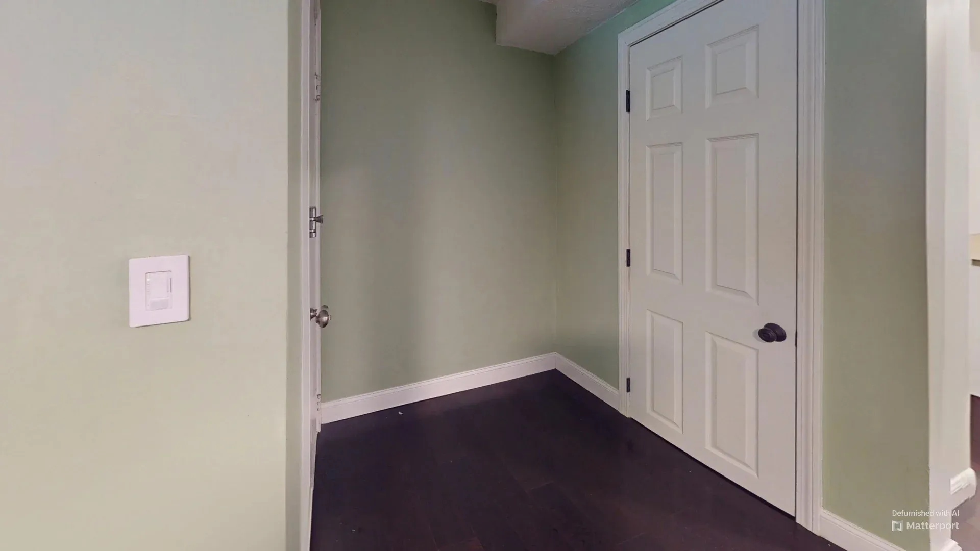 31 Westgate Rd, Chestnut Hill