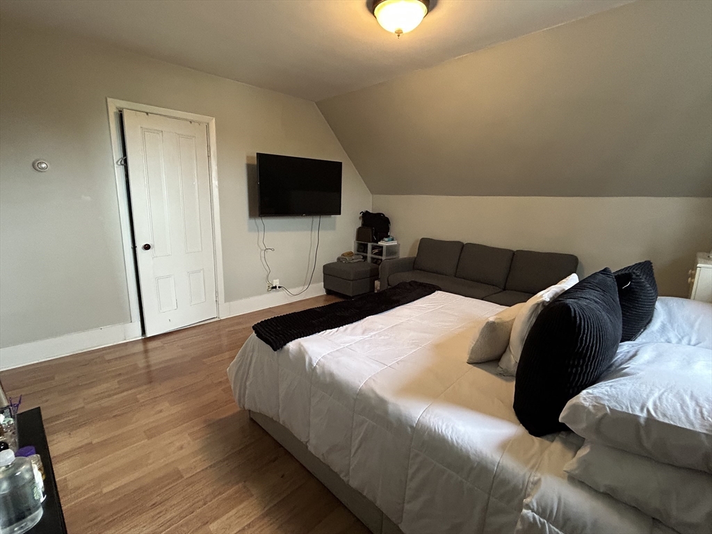 18 Crawford St, Malden