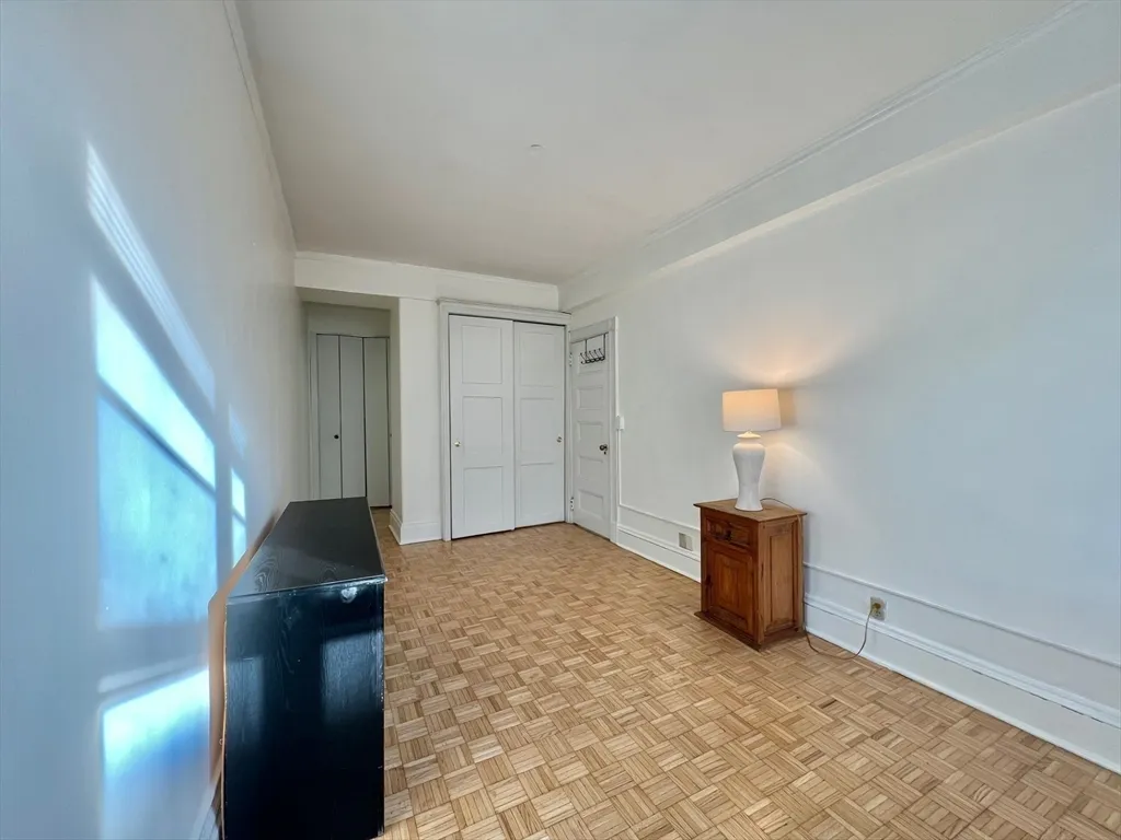 21 Beacon St, Downtown