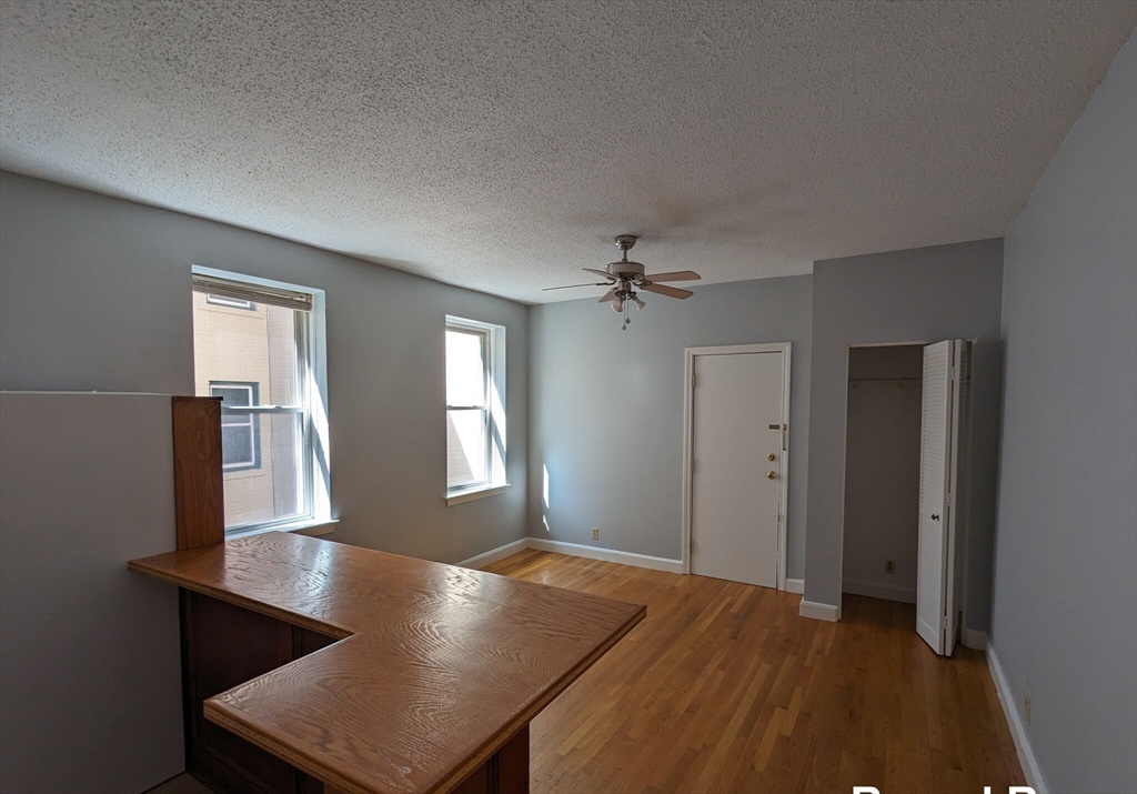 1415 Commonwealth Ave, Brighton