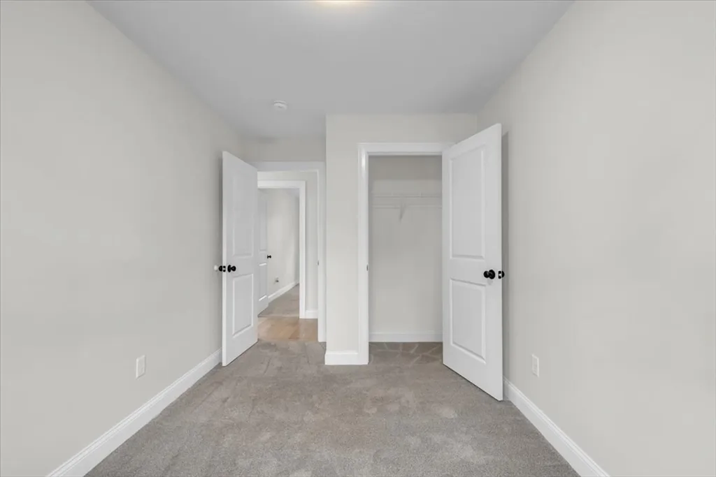 16-18 Peckham Ave, Brockton