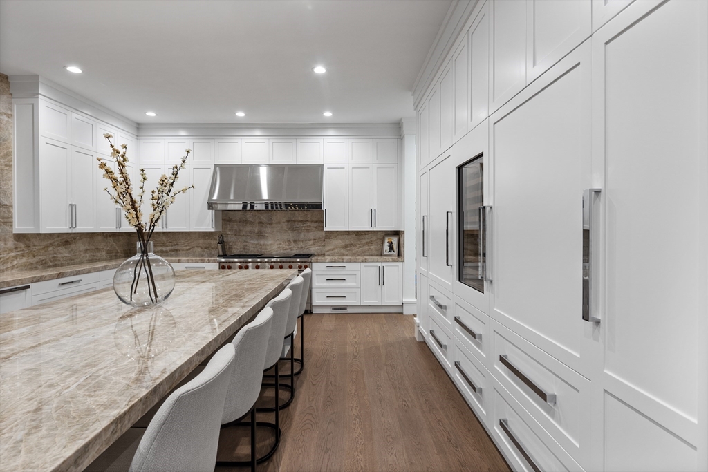 138 Woodland Rd, Brookline