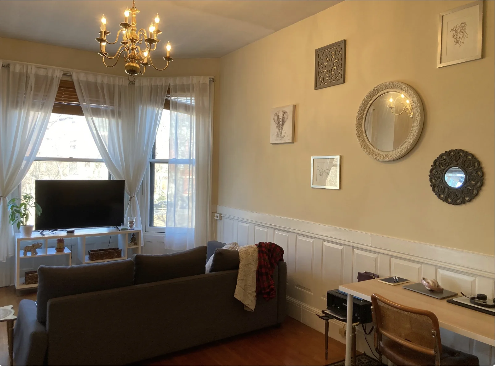 206 Commonwealth Ave, Back Bay