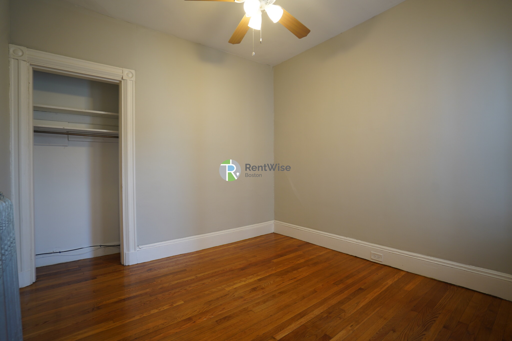 900 Massachusetts Ave, Riverside