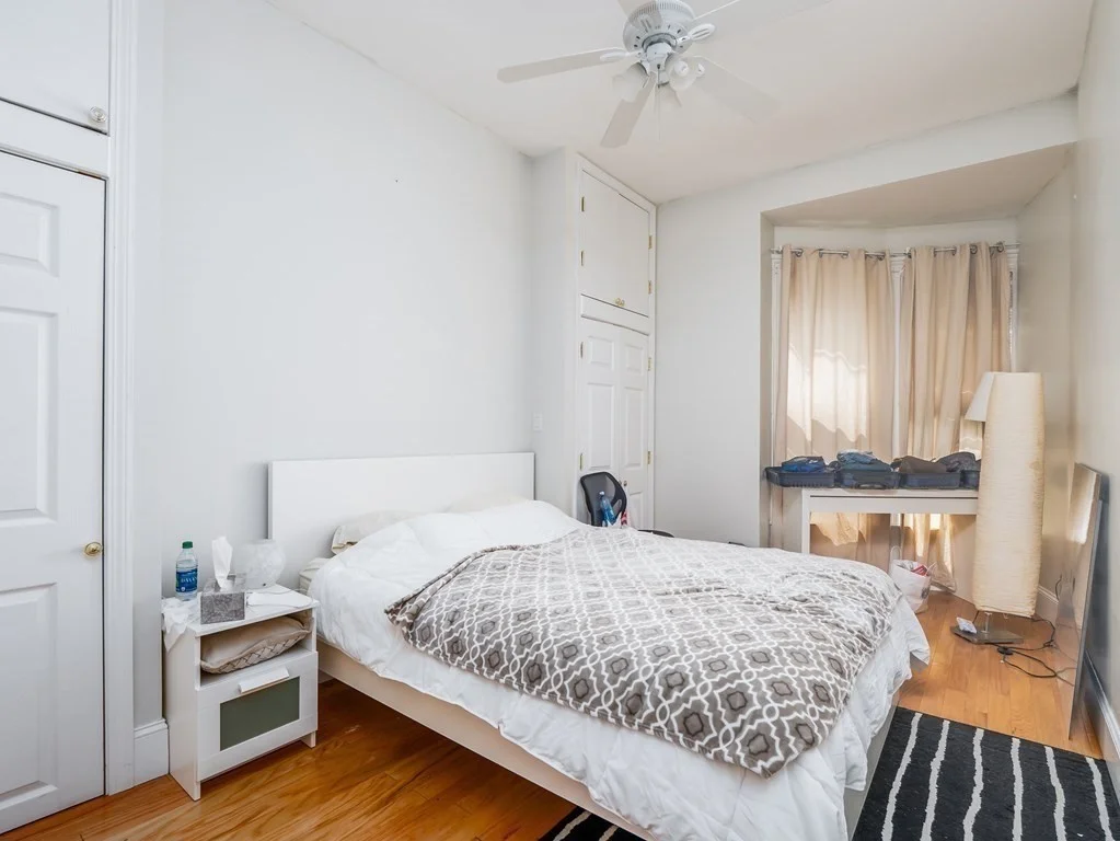 30 Gloucester St, Back Bay