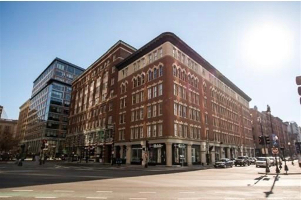 70 Lincoln, Leather District