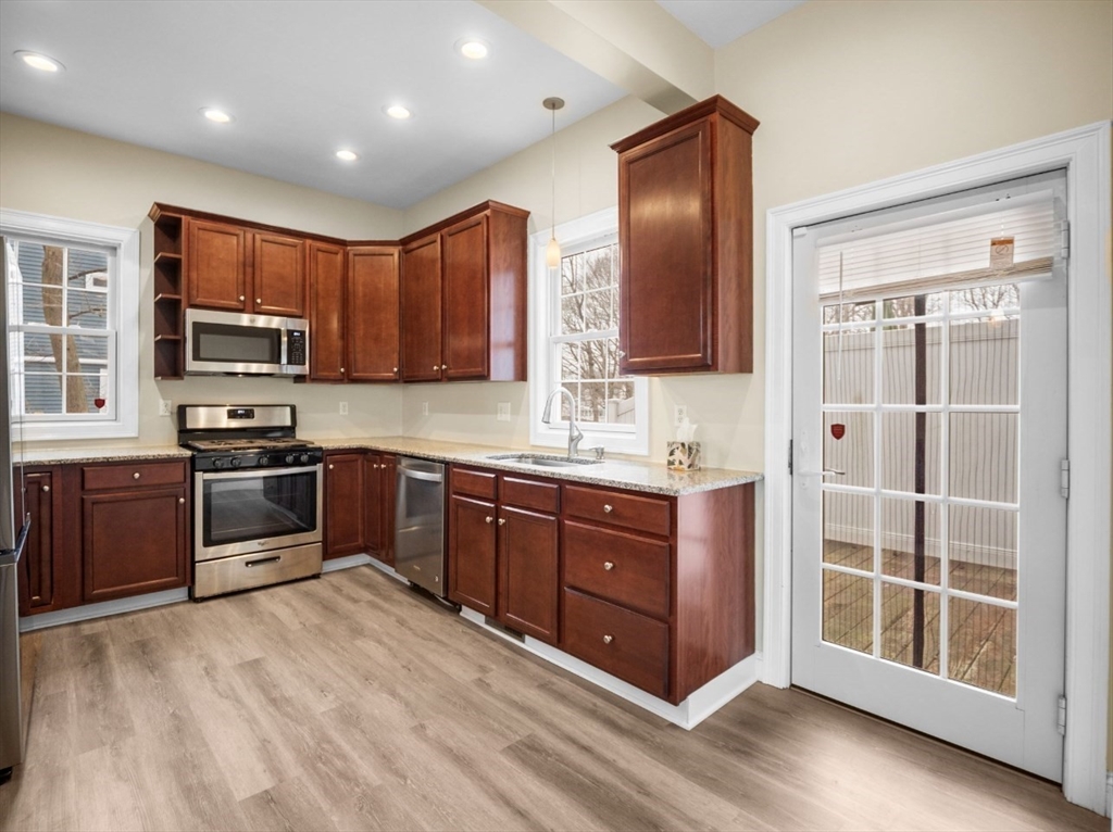 63 Varnum Ave, Lowell