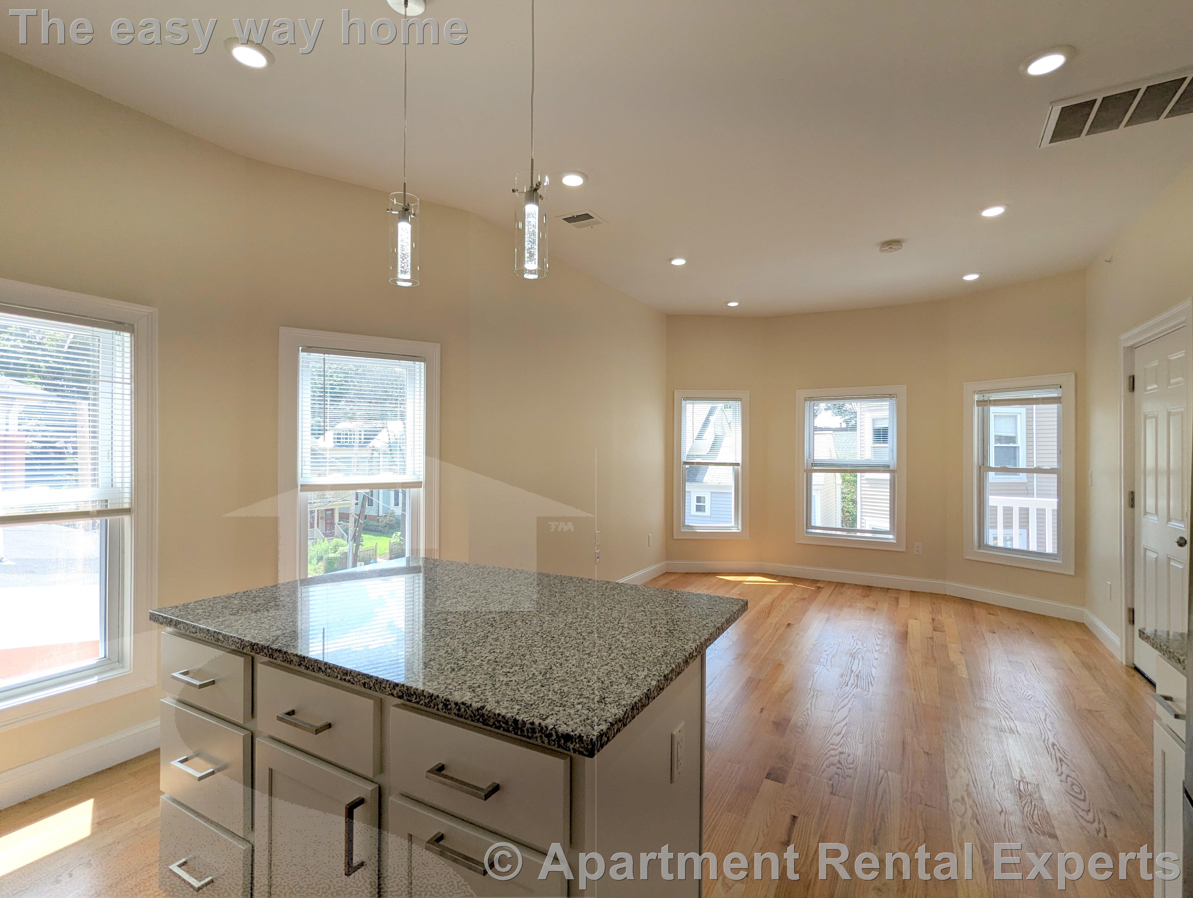 2 Sacramento Pl, Porter Square
