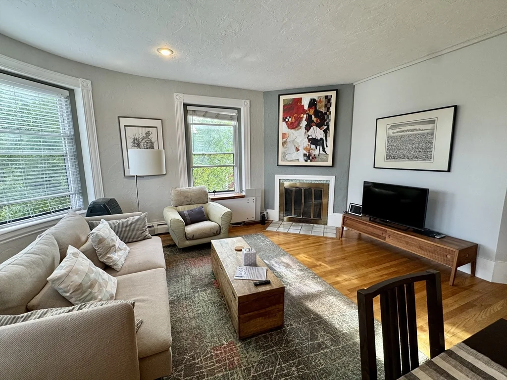 48 Kent St, Brookline Village