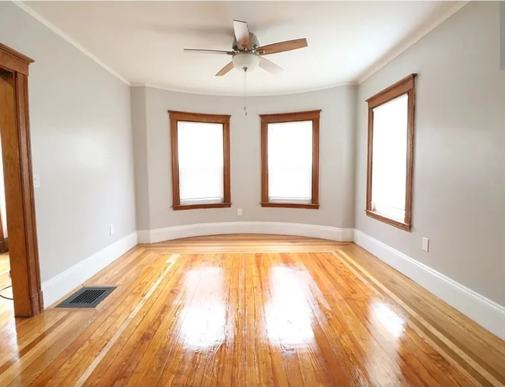 67 Tonawanda St, Dorchester