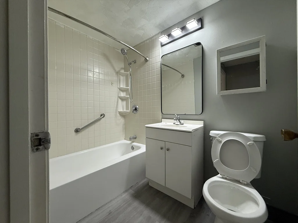 1186 Worcester Rd, Framingham