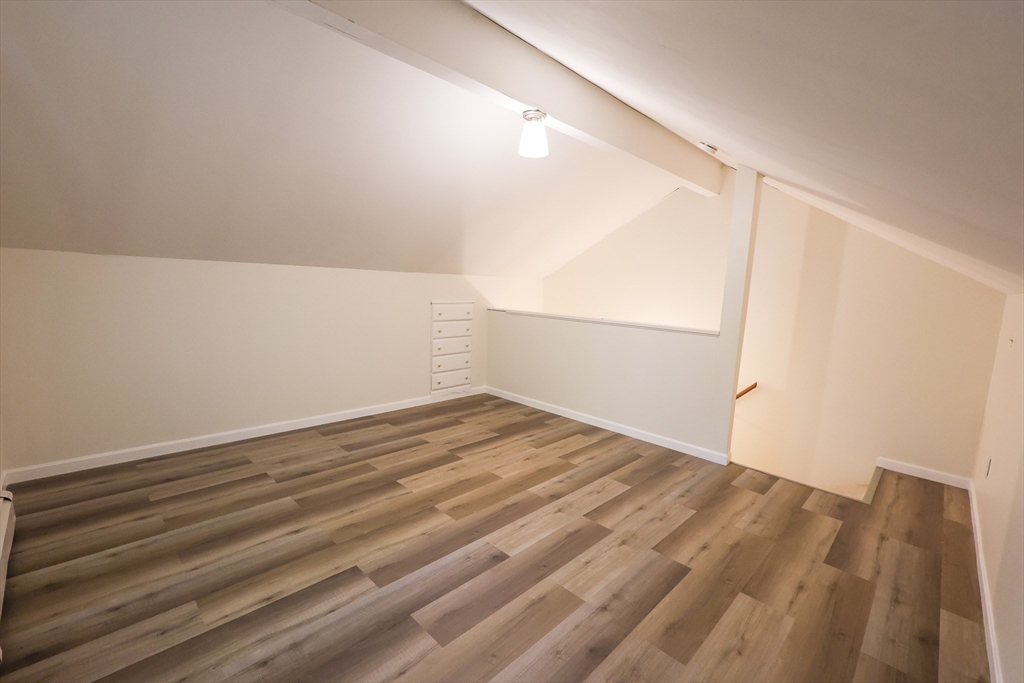 8 Mount Calvary Rd, Roslindale