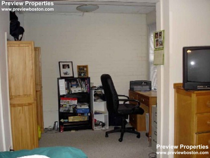 12 Commonwealth Ct, Brighton