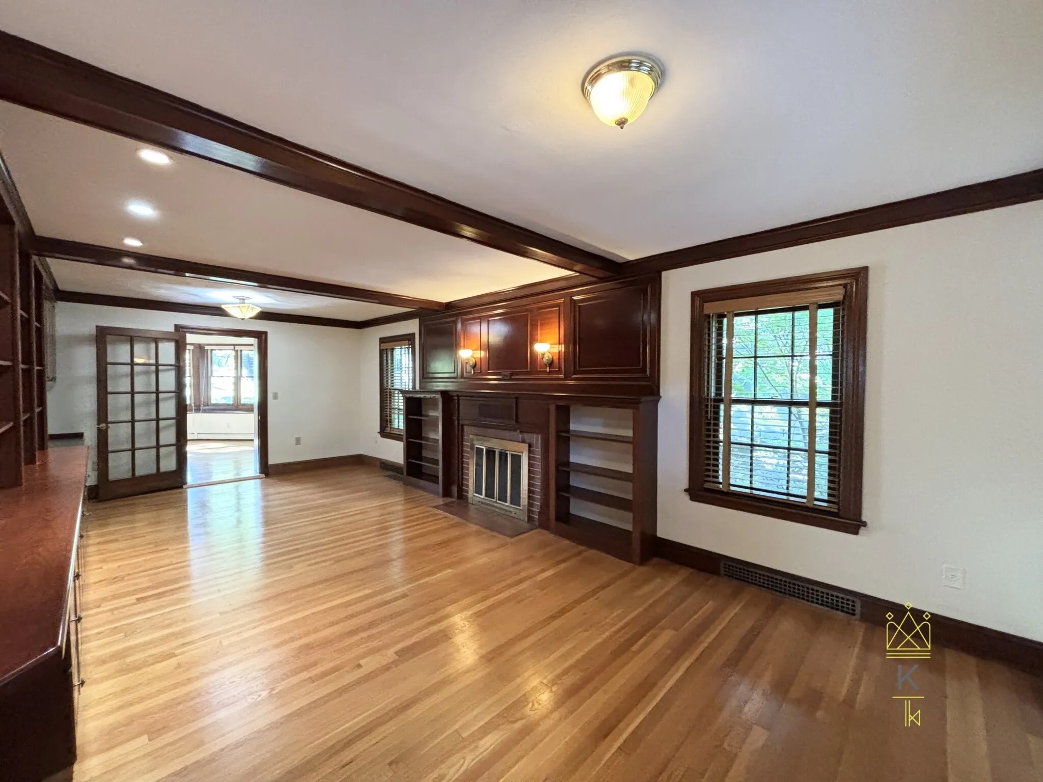 33 Clearwater Rd, Chestnut Hill