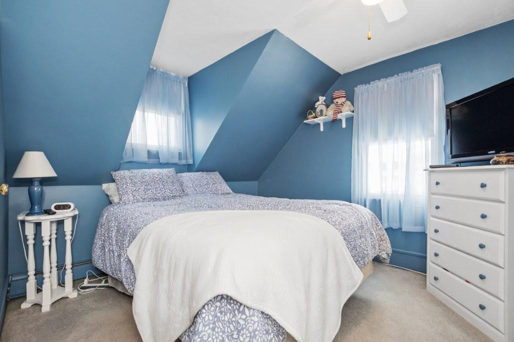 28 Ash St, South Side