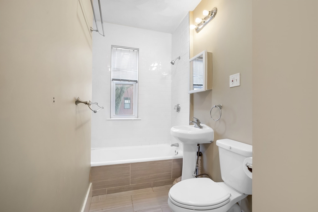 199 Beacon St, Somerville