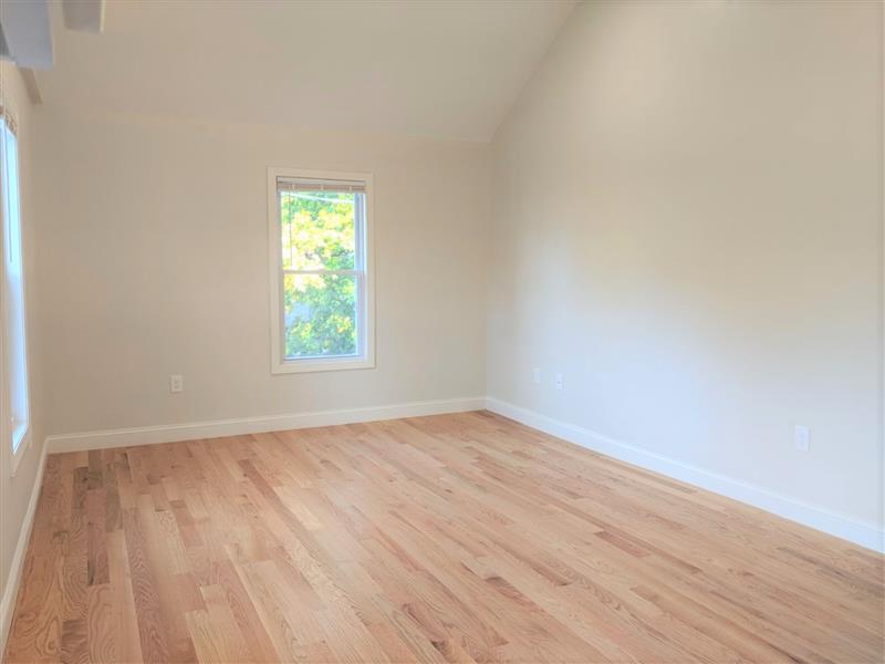 44 Cogswell Ave, North Cambridge