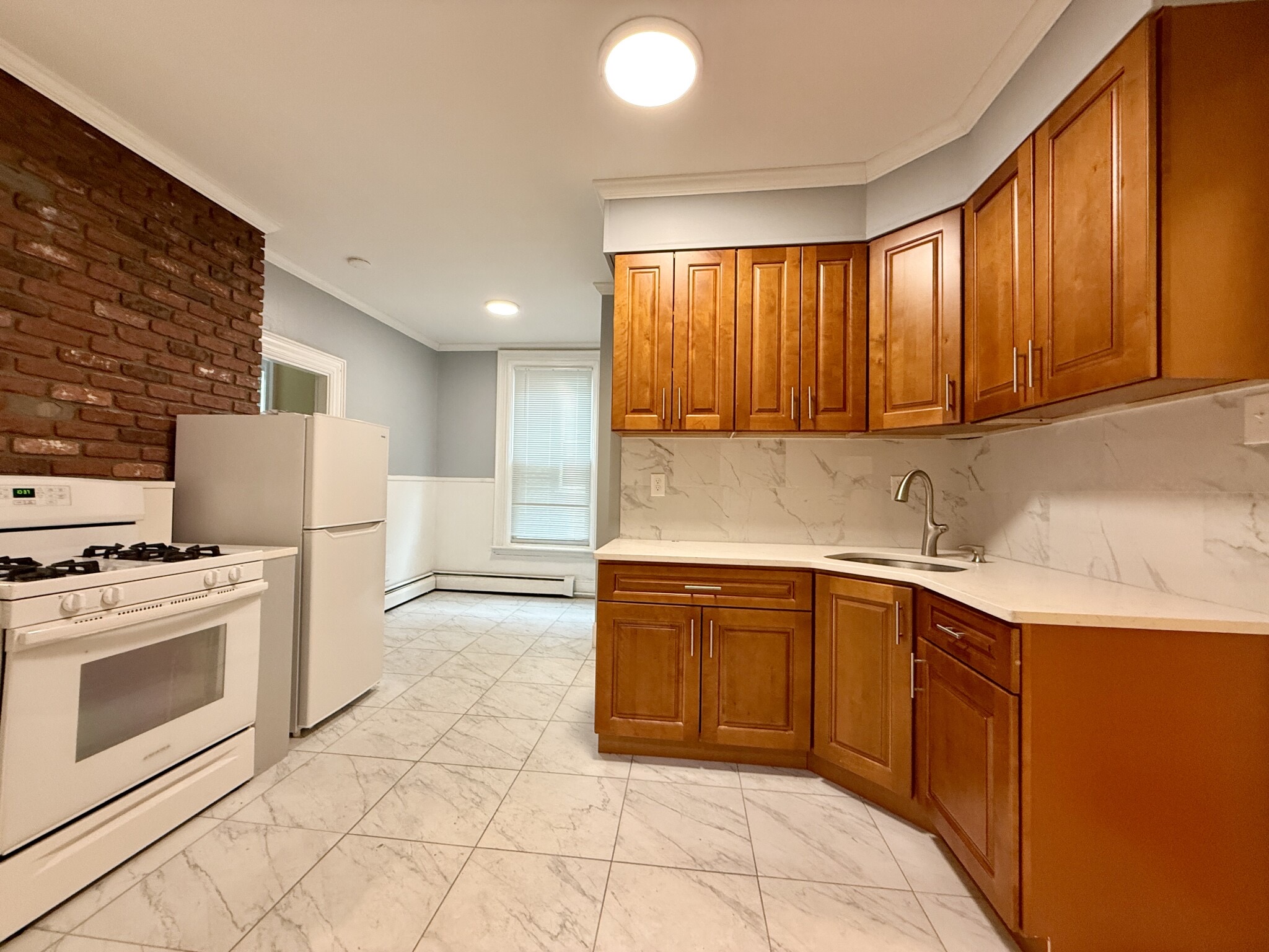 20 Creighton St, Jamaica Plain