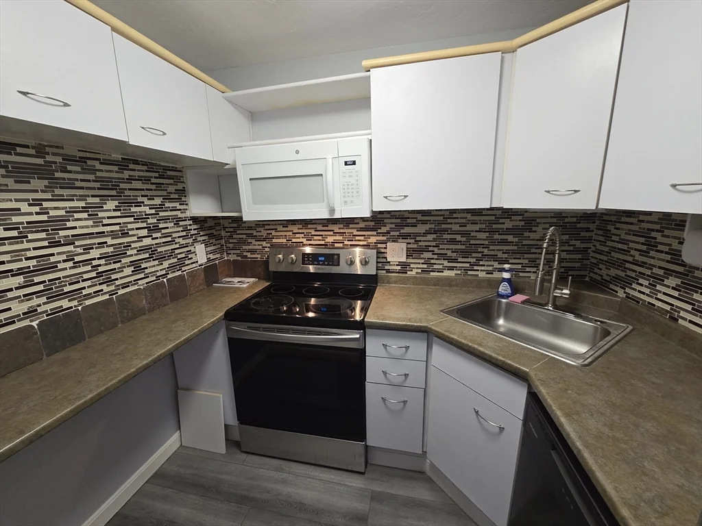 230 Willard St, Quincy