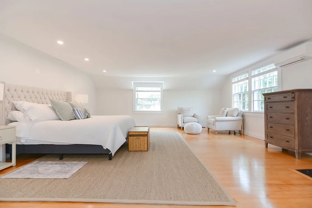 135 Bridge St, Manchester