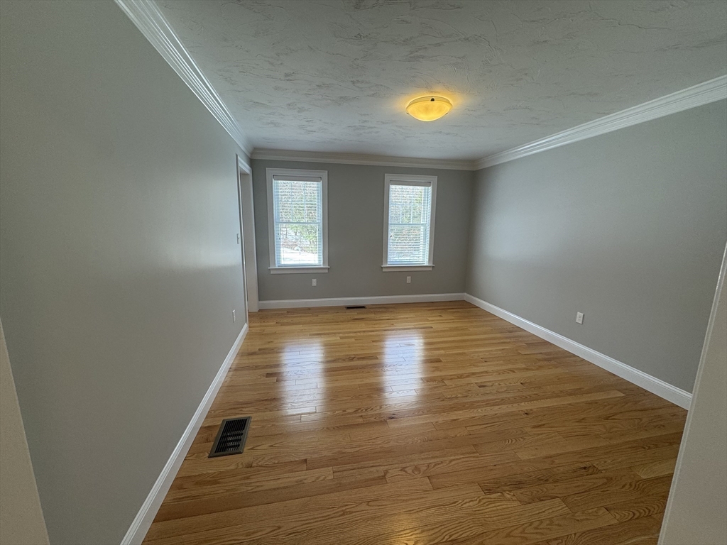 290 Thompson St, Middleboro