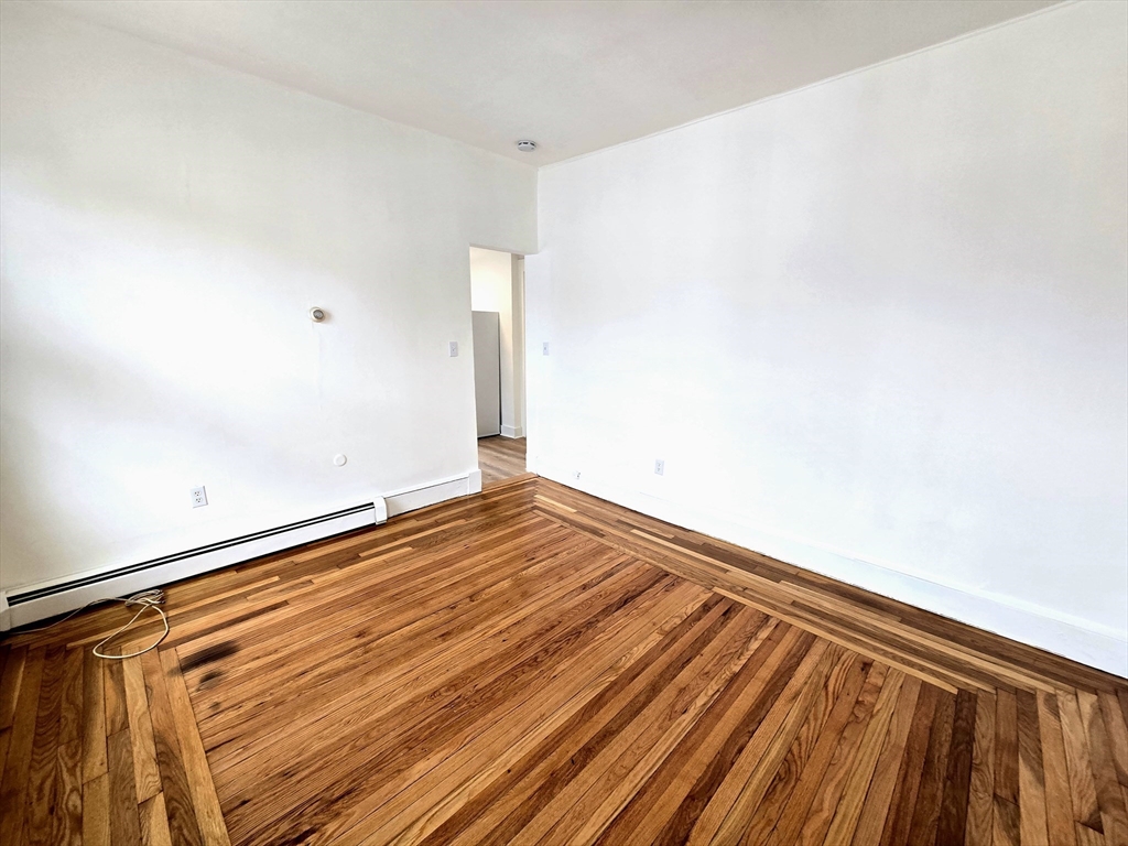 63 Stewart St, Quincy