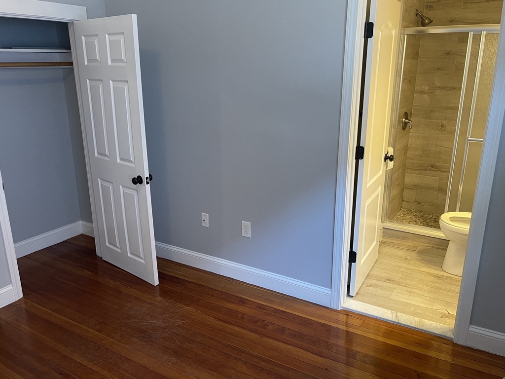 330 Western Ave, Riverside