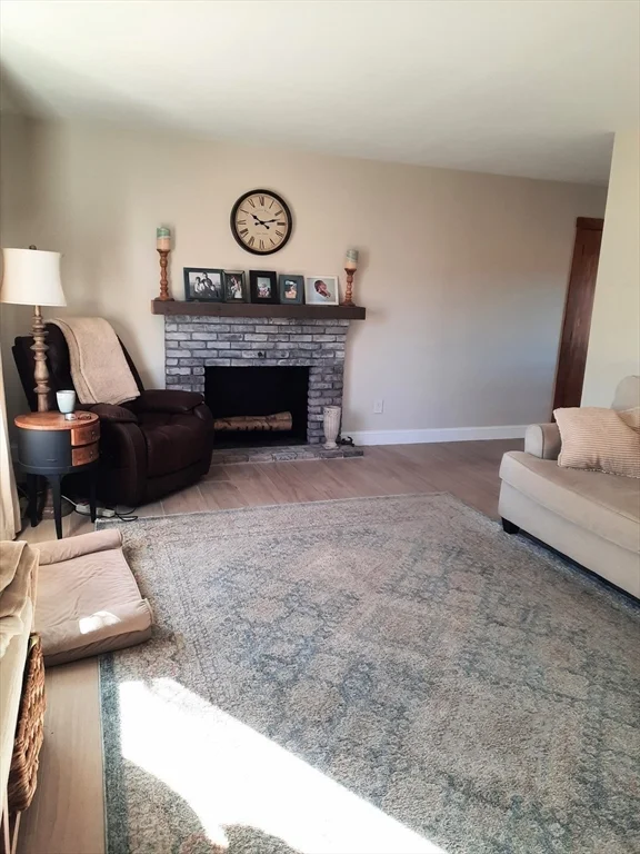 21 Anderson Dr, Marshfield