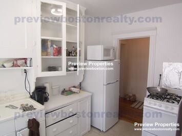 1638 Commonwealth Ave, Brighton