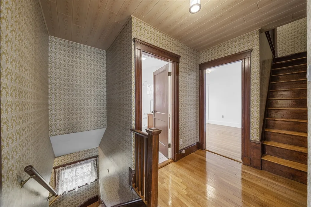 180 Faneuil St, Brighton