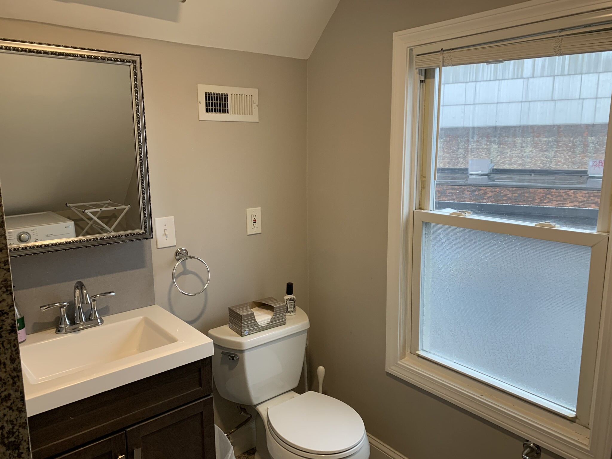 77 Linden St, Brighton