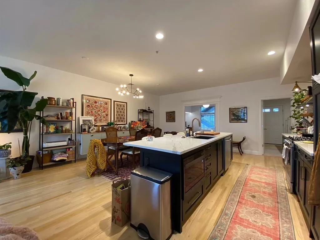 877 Harrison Ave, South End
