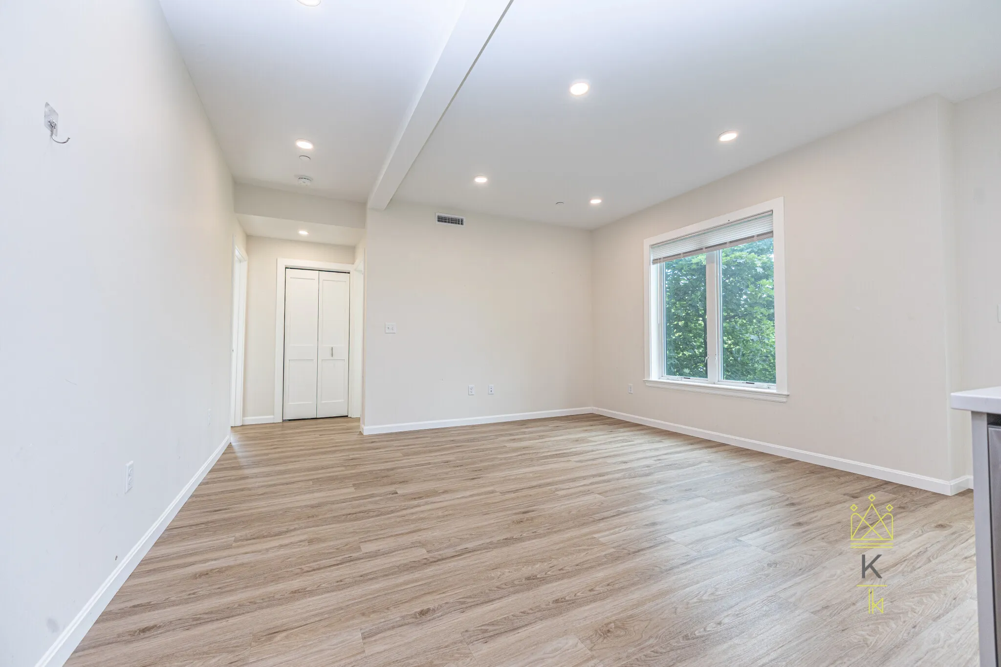 458 Washington St, Brighton