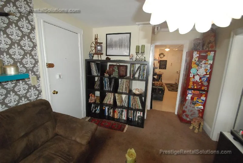 35 Gardner St, Allston