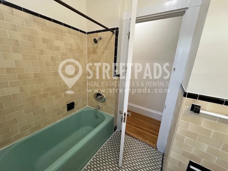 504 Beacon St, Back Bay