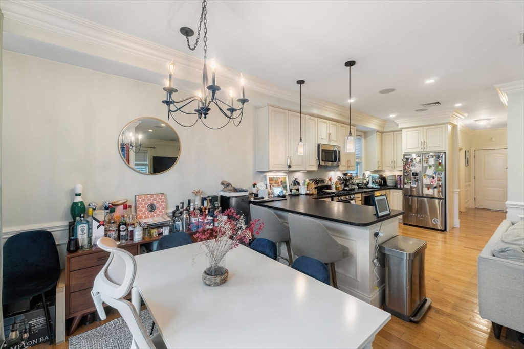 192 W 6th St, South Boston