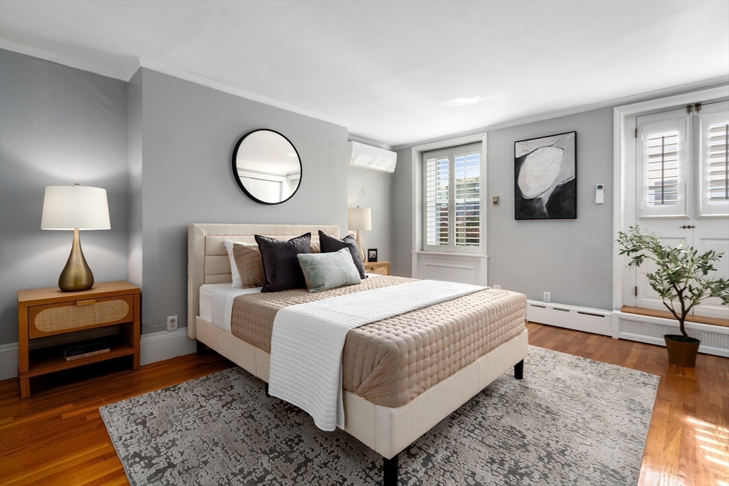 458 Beacon St, Back Bay