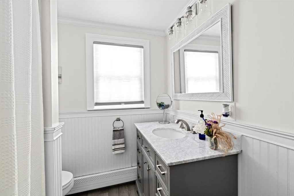 4 Country Dr, South Hingham