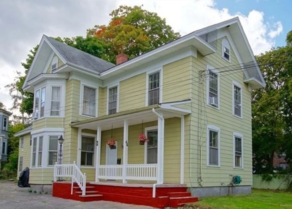 64 Union St, Methuen