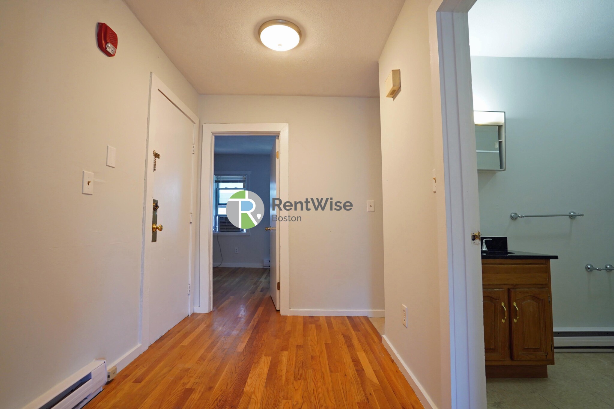 3 Schrepel Pl, South Boston