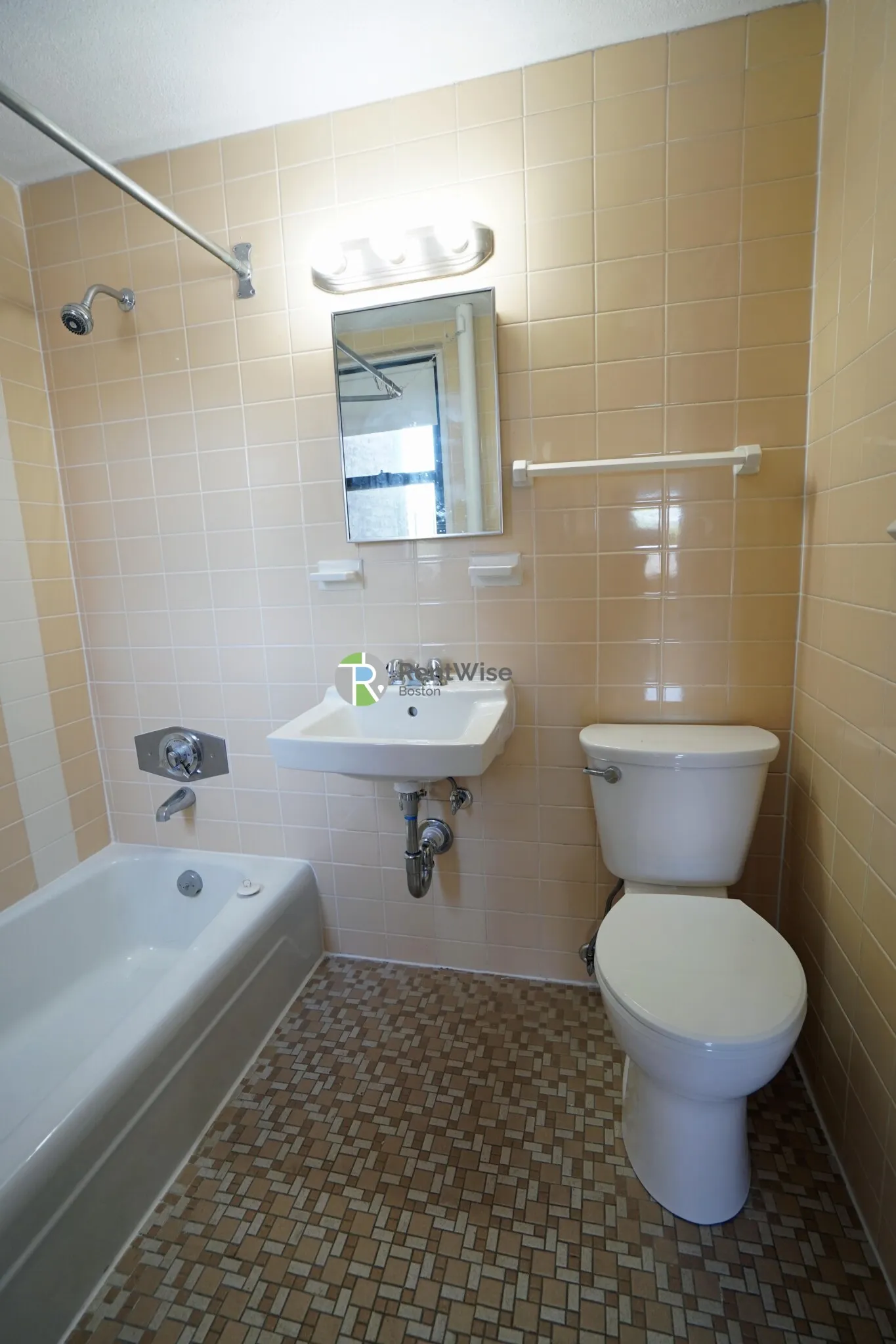 1315 Commonwealth Ave, Allston