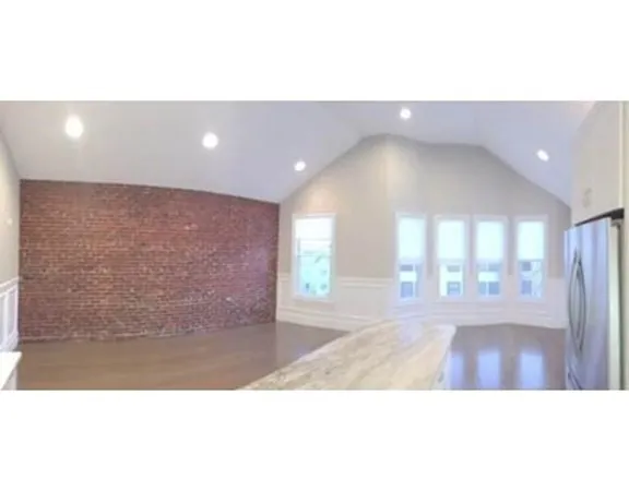 1174 Cambridge St, Inman Square