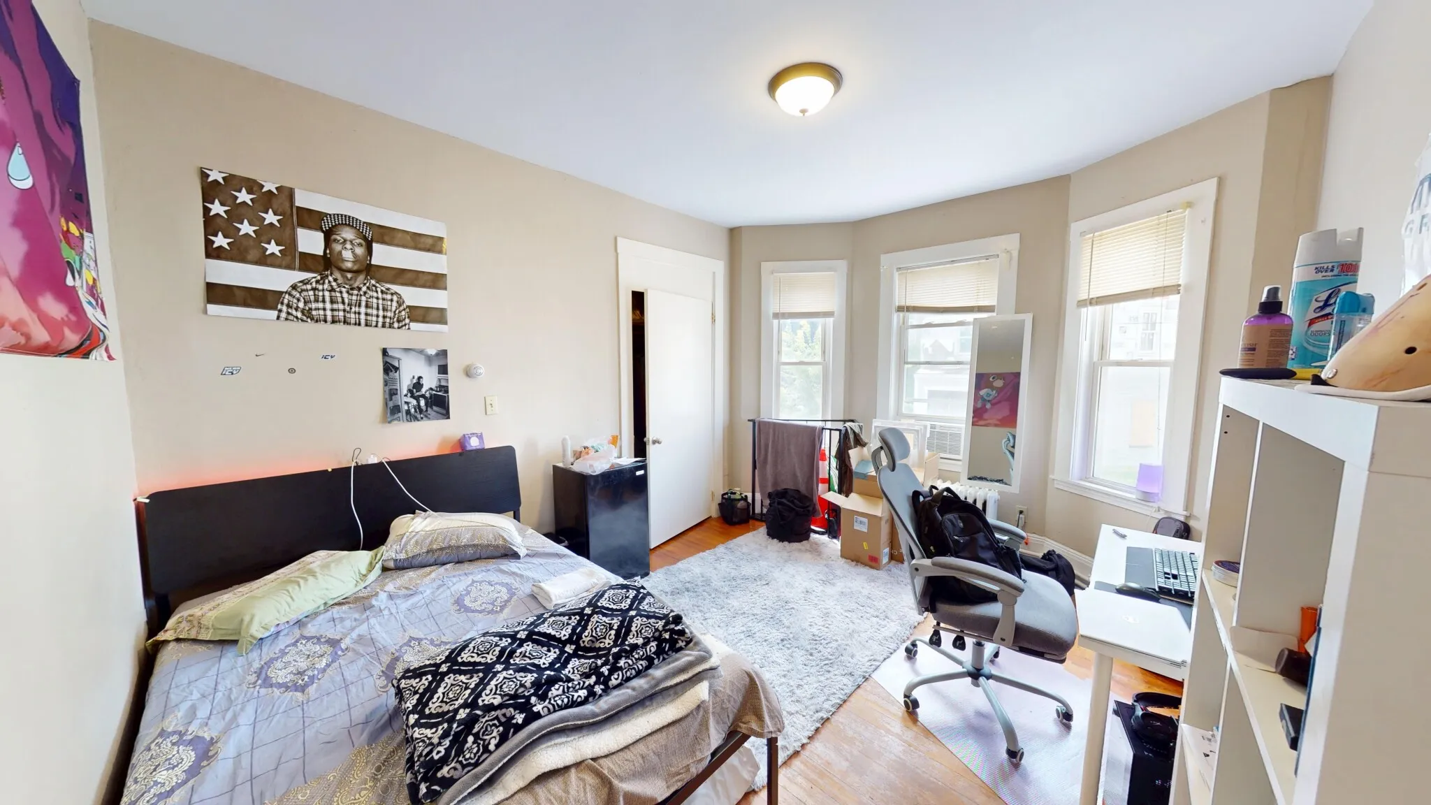 8 Sunset St, Mission Hill