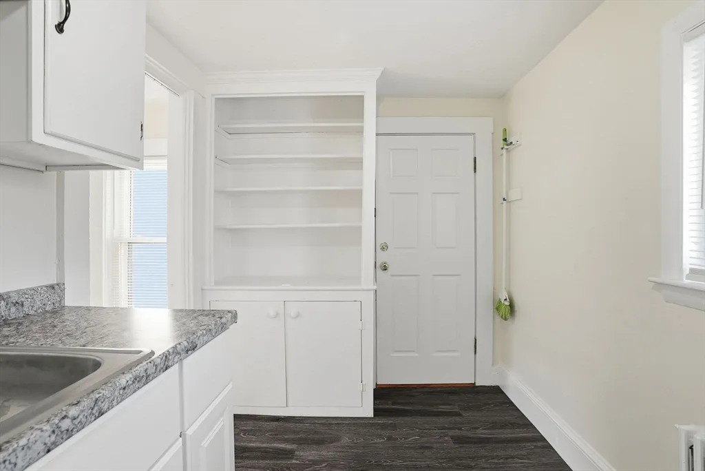 10 Charles, Winthrop